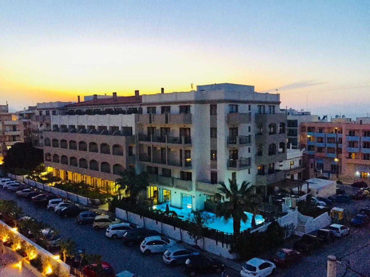 Sol & Mare - Beach Front Rethymno  Exterior photo